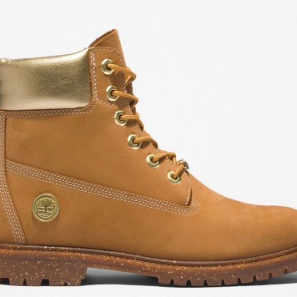 Timberland Heritage 6 " Hiking Boot | Size 7.5 | Wheat Nubuck Gold Trim New/Box